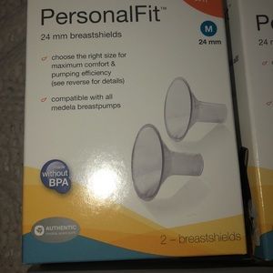 Mommy supplies for pump in style